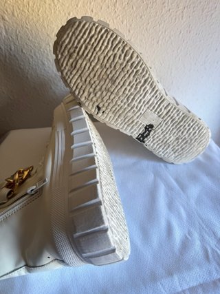 Zapatillas ELA Botín Plataforma Cadena Dorada