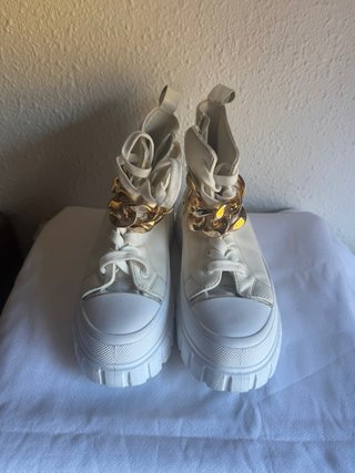 Zapatillas ELA Botín Plataforma Cadena Dorada