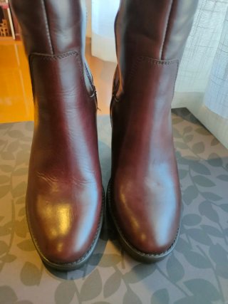 Botas altas piel mujer talla 38. Sin estrenar