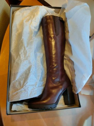 Botas altas piel mujer talla 38. Sin estrenar