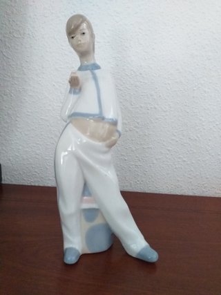 Figuras de cerámica, porcelana