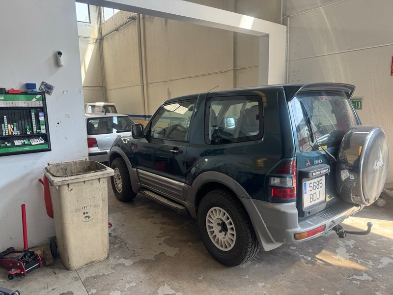 Mitsubishi Montero 2001 - foto 1