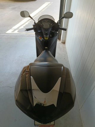 Honda Scooter Negra