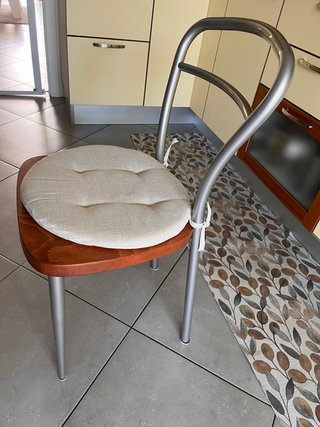 Penisola Legno con 4 Sedie Metallo