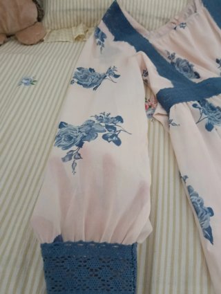 Vestido estampado floral azul y blanco