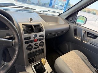 Tata Grand Safari 2006 etiqueta B