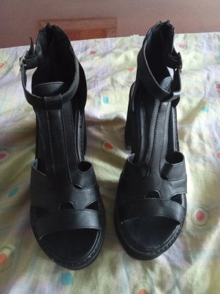 Zapatos de plataforma negros Muy poco uso