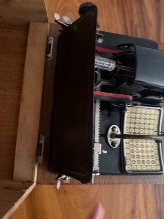 Máquina de escribir AEG Mignon antigua