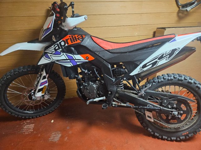 Aprilia RX 125 Enduro Moto