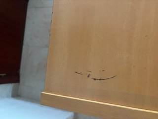 Escritorio para ordenador con ruedas