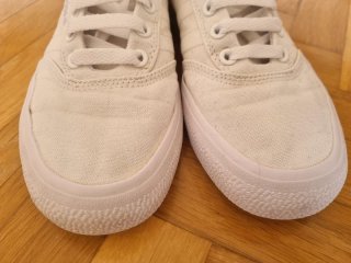 Zapatillas Adidas Talla 38 Blancas y azul clarito