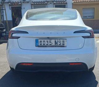 Tesla Model 3 2024