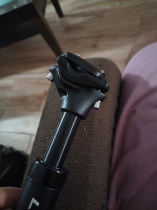 Tija telescópica hidráulica LUNJE
