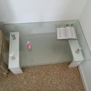 Mesita de cristal moderna