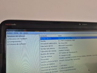 HP Pavilion dv7 Beats Audio Schermo 17