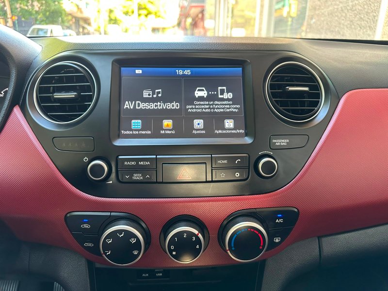 Hyundai i10 1.0 Tecno 2019, foto 16
