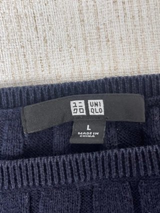 Jersey Uniqlo azul de canalé