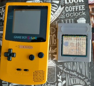 Nintendo Game Boy Color Amarilla