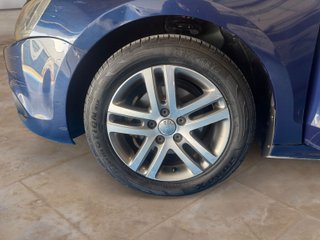 Volkswagen Jetta 1.6 TDI 105cv Sport