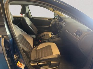 Volkswagen Jetta 1.6 TDI 105cv Sport