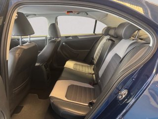 Volkswagen Jetta 1.6 TDI 105cv Sport