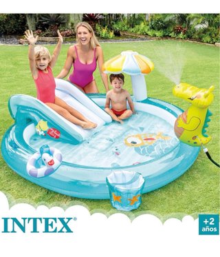 Piscina Intex con tobogán y aspersor
