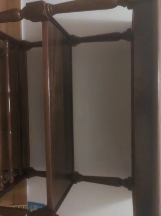 Mesita auxiliar de madera con ruedas, en JACA