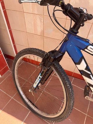 Bicicleta Scott Voltage YZ4 (Ruedas mal estado)