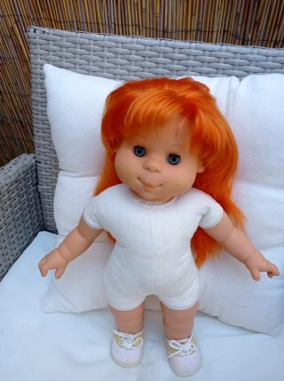 Muñeca Pocas Pecas.