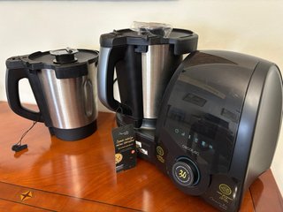 Cecotec Mambo 9590 - Como nueva