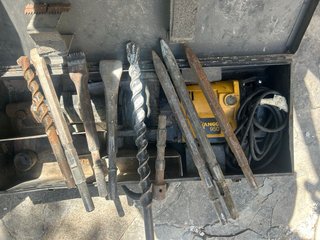 Martillo demoledor + brocas y punteros