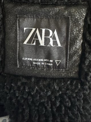 Cazadora negra cuero, con forro de borrego