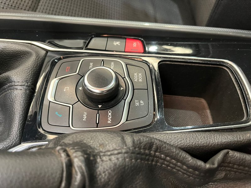 Peugeot 508 SW 2.0 HDI Allure 2013, foto 17
