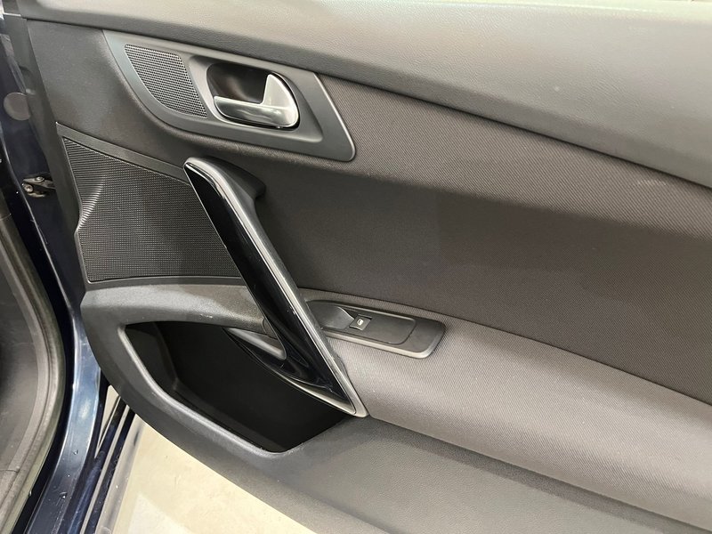 Peugeot 508 SW 2.0 HDI Allure 2013, foto 23