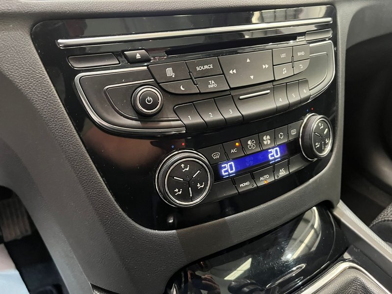 Peugeot 508 SW 2.0 HDI Allure 2013, foto 26