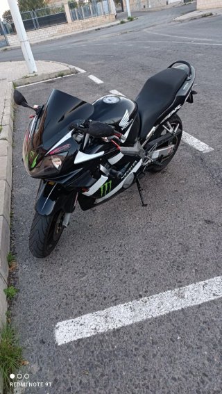 Honda CBR Sport Negra.  Con mono talla 50 nuevo