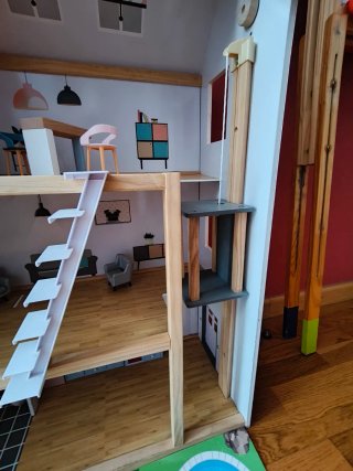 Casa de muñecas con accesorios