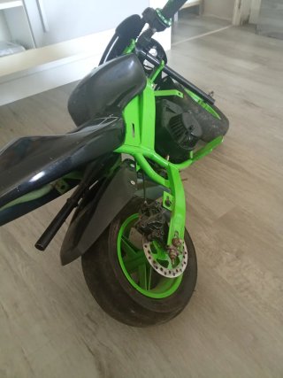 Mini Moto Infantil Negra y Verde
