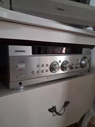 Amplificador Aiwa + 5 altavoces Sony