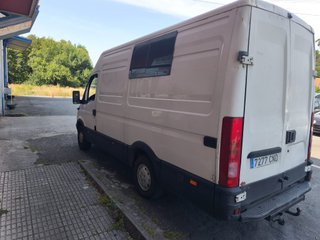 Iveco Daily 2003 preparada para camperizar