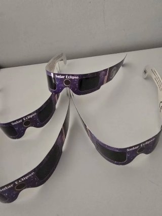 Gafas de eclipse solar homologadas