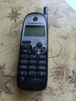 Teléfono Móvil Motorola Antiguo