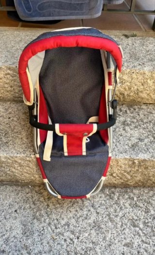 Carrito Muñecas 2 en 1 Capazo Silla