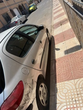 Peugeot 206 2001 numerous de telefono:600279839