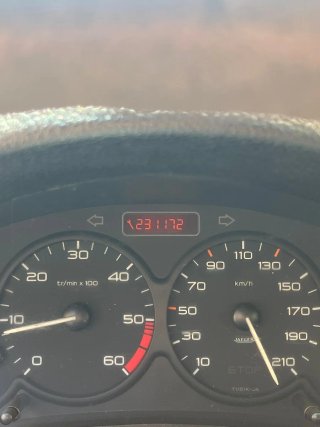 Peugeot 206 2001 numerous de telefono:600279839