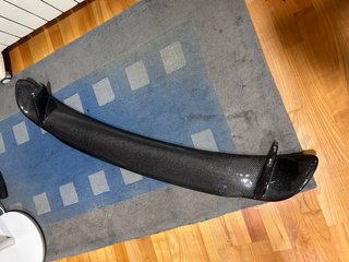 Alerón de fibra de carbono para coche