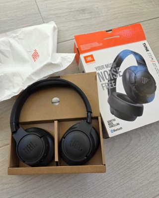JBL Tune 777 NC Auriculares Inalámbricos Negros