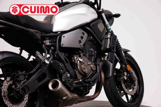 YAMAHA XSR 700