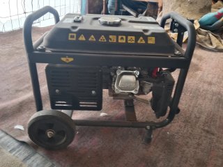 Sé vende generador
