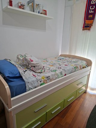 Letto a castello con cassetti verde e bianco